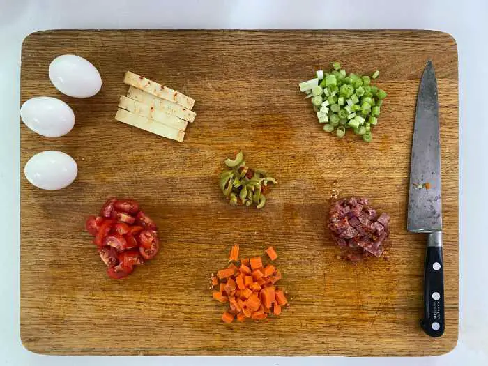 How to prevent bacteria build-up on a butcher board
