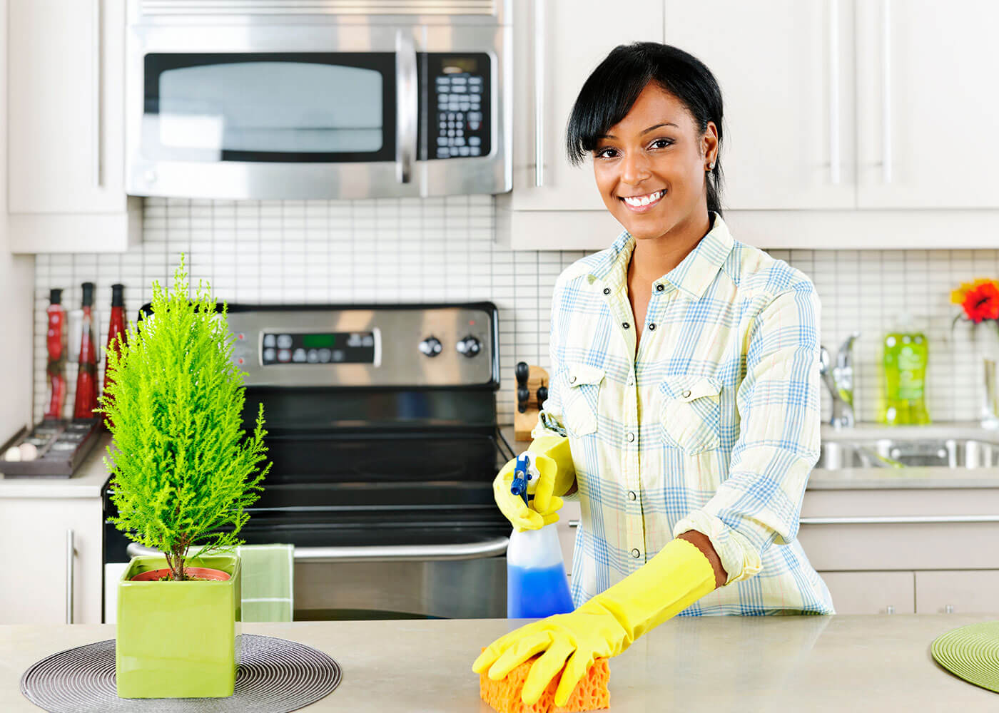 How to Clean Kitchen Cabinets Without Removing Finish Easily?