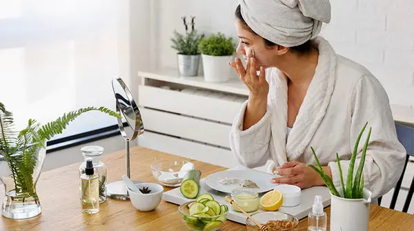 Benefits of Aloe Vera for Face That Beauticians Should Know