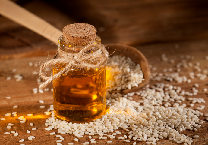 What Are the Sesame Oil Benefits for Beauty Professionals?