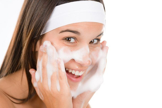 How to Shrink Pores Naturally: Beautician's Guide