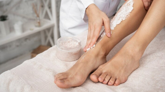 Can Exfoliating Body Wash Harm Your Skin Barrier? Expert Insights from a Beautician