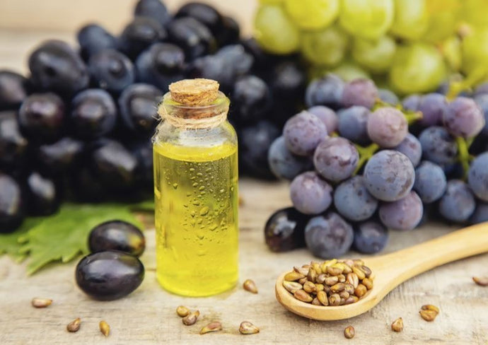 How to Dispose of Grapeseed Oil: Tips and Tricks for Beauticians?