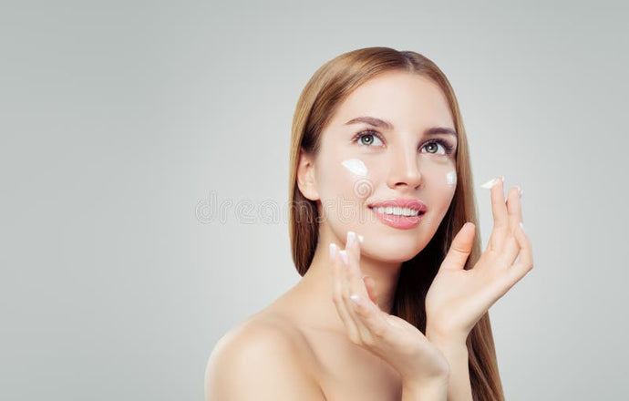 How to Build a Skincare Routine: A Beautician's Guide